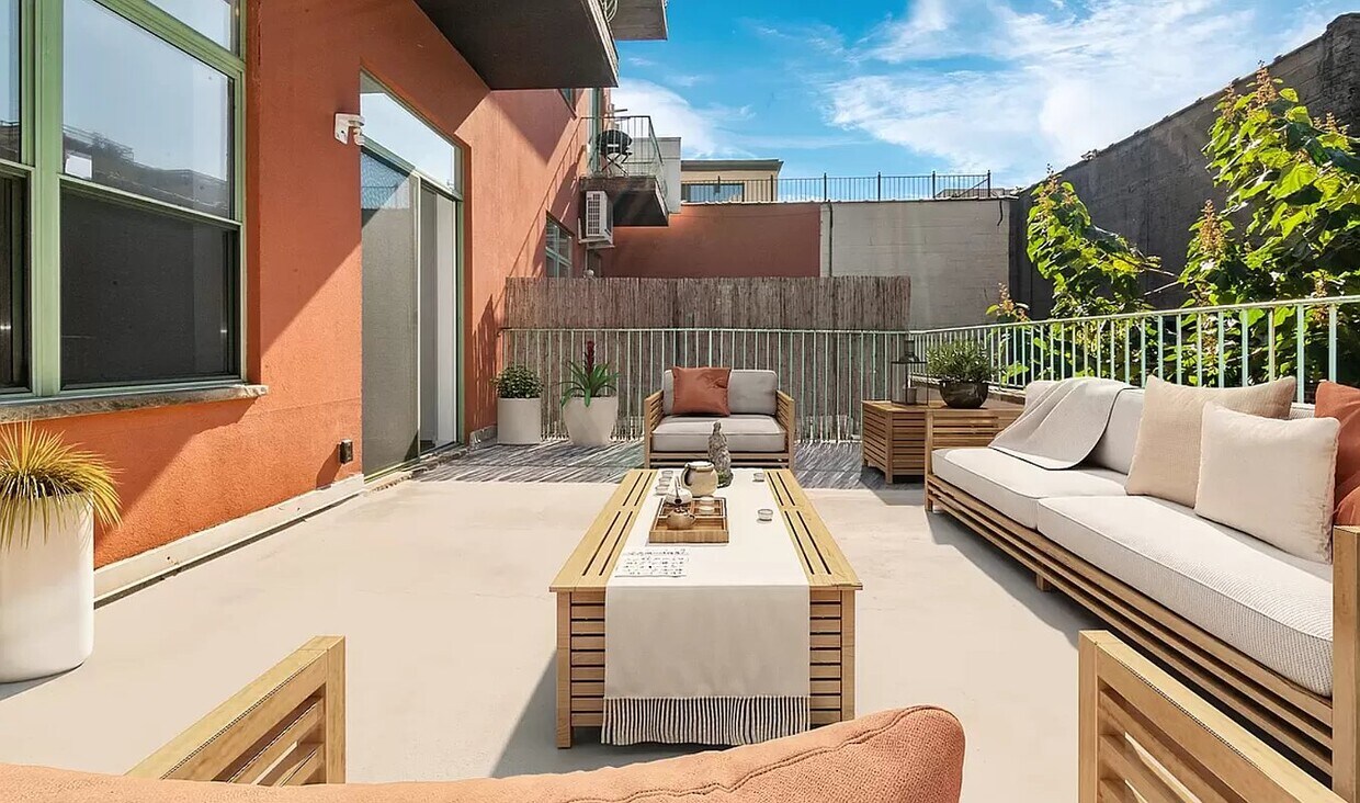 Foto principal - 234 North 12th Street