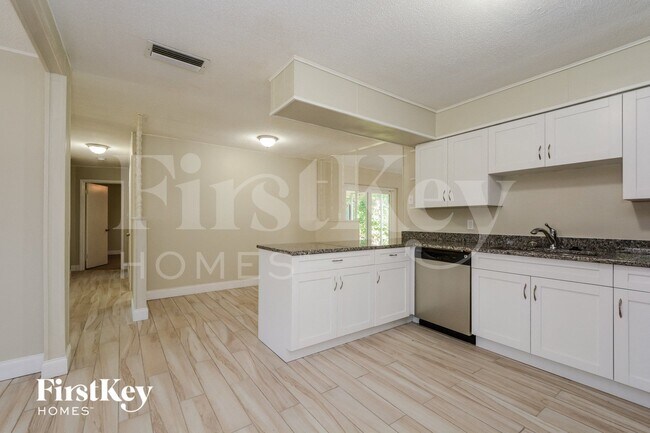 Foto del edificio - 4936 Bobbie Ave