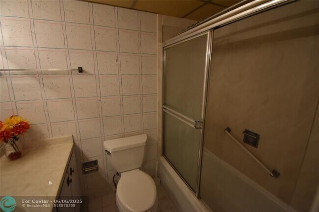 Foto del edificio - 6020 NW 44th St