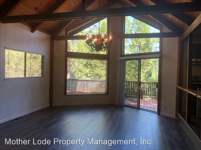 Primary Photo - 3 br, 2 bath House - 22329 Ponderosa Drive