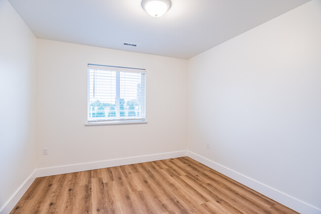 Foto del edificio - 9942 Morgan Rd NE