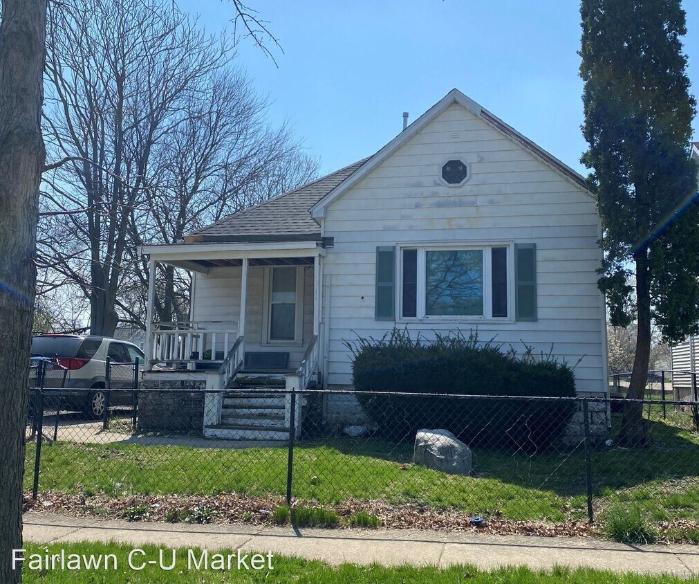 Foto principal - 2 br, 1 bath House - 105 E. Hill St.