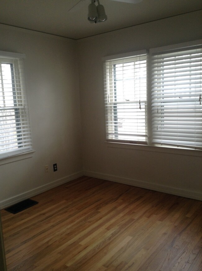 Foto del edificio - 2 BEDROOM, PLUS 2 BONUS ROOMS, 2 BATHROOM ...