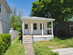 Building Photo - 1002 Woronoca Ave