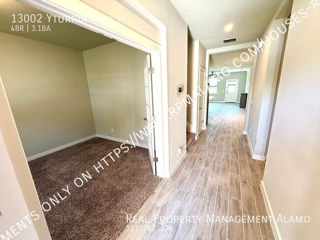 Building Photo - 13002 Yturria Rnch