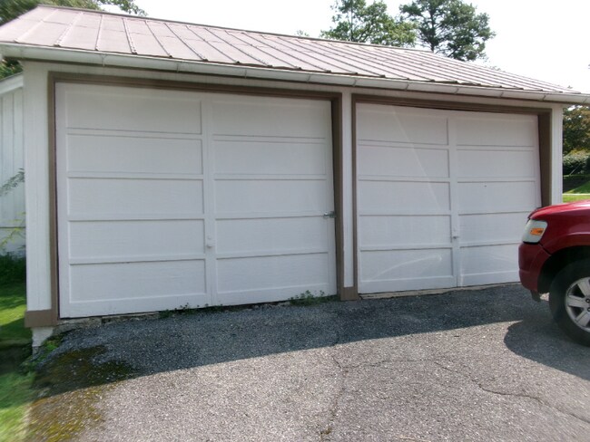 Foto del edificio - 903 Winter Hill Rd