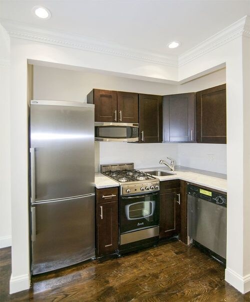Primary Photo - 449 W 19th St