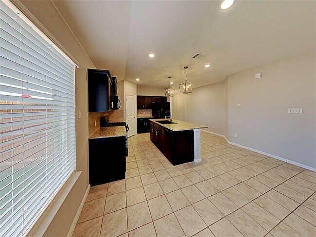 Foto del edificio - 900 Walls Blvd