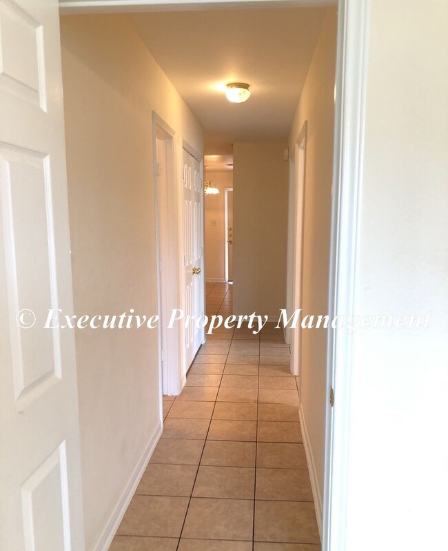 Building Photo - 1507 Golden Eagle Ct