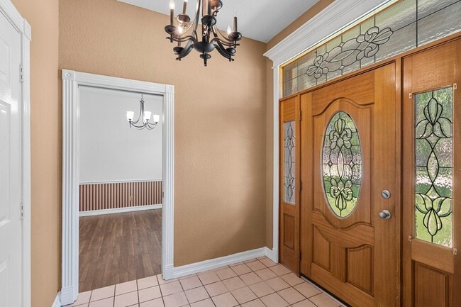 Foto del edificio - 616 Westwood Cir