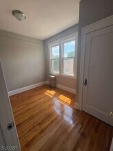 Building Photo - 854 Pennington St