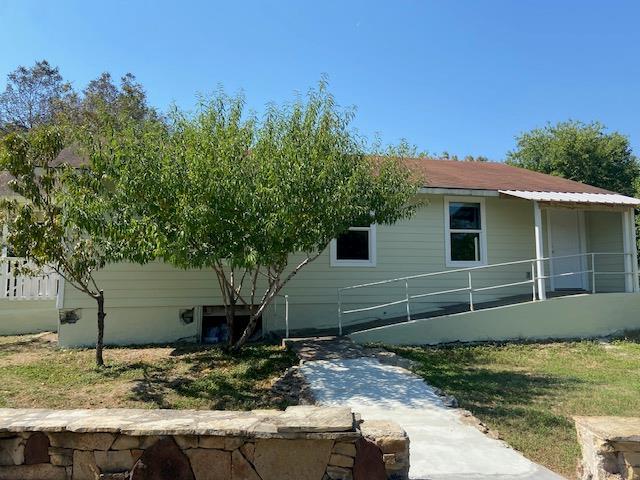 Building Photo - 823 Monterrey St