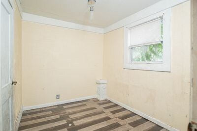 Foto del edificio - 821 Crestwood St