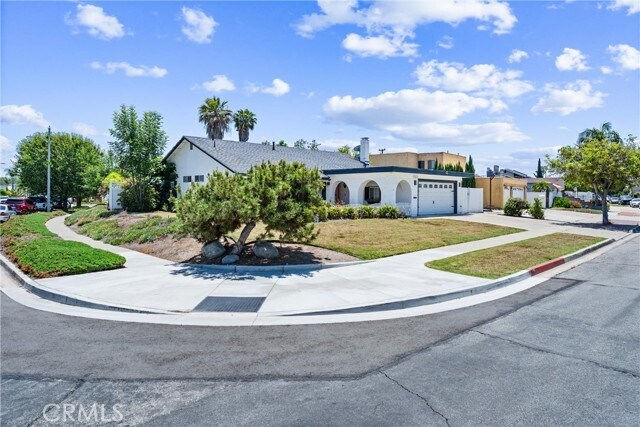 Foto principal - 24162 Fordview St
