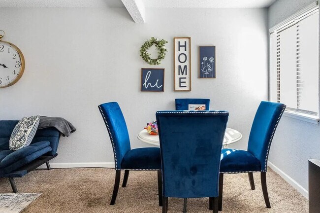 Foto del edificio - Hillsdale Apartments