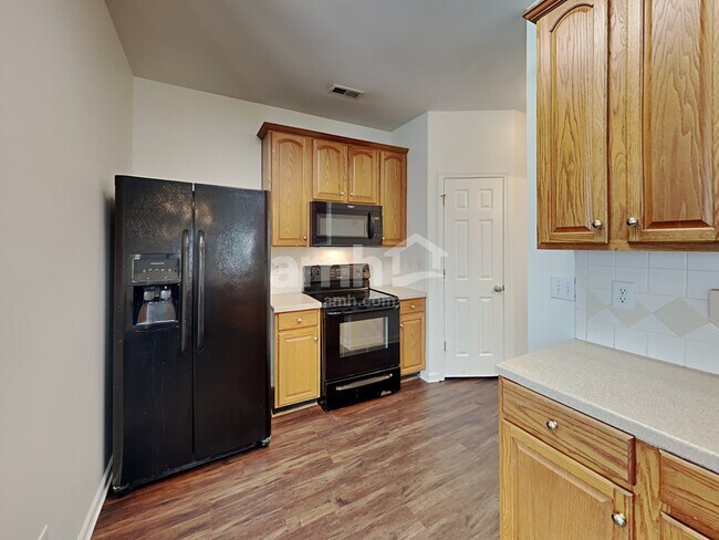 Building Photo - 7413 Sugar Maple Lane
