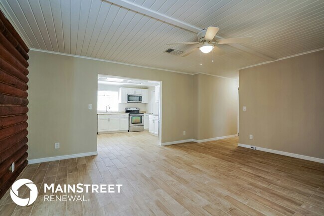 Foto del edificio - 1219 Thompson Ave