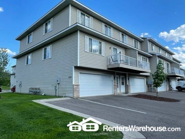Primary Photo - 2541 Cobble Hill Ct