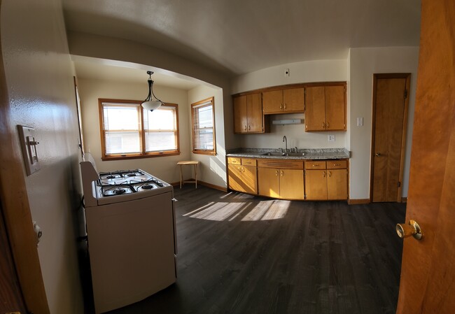 Kitchen View 1 - 3107 W Lakefield Dr