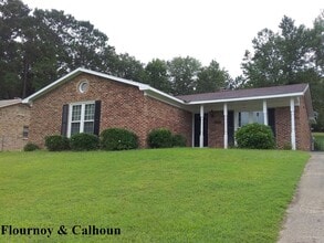 Building Photo - 7549 Crescent Dr