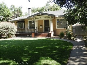 Building Photo - 1554 Las Lunas St