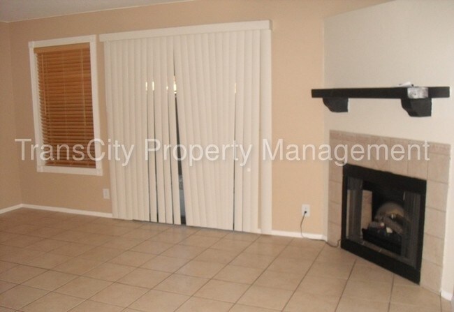 Foto del edificio - 6262 E Brown Rd