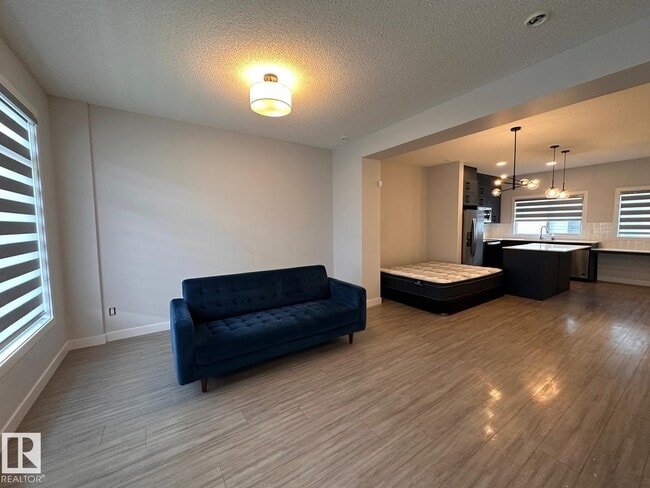 Building Photo - 804 Welsh Dr S W