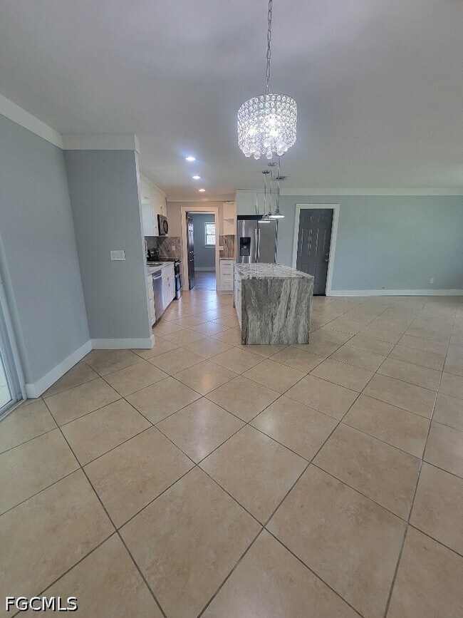 Foto del edificio - 203 Redcliff Ave