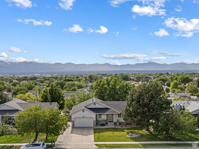 Foto del edificio - 11770 S Dry Creek Rd