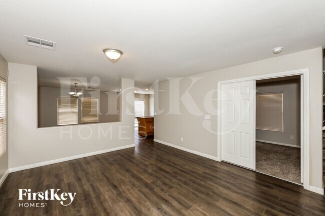 Foto del edificio - 6245 Maidenhair Fern Ct