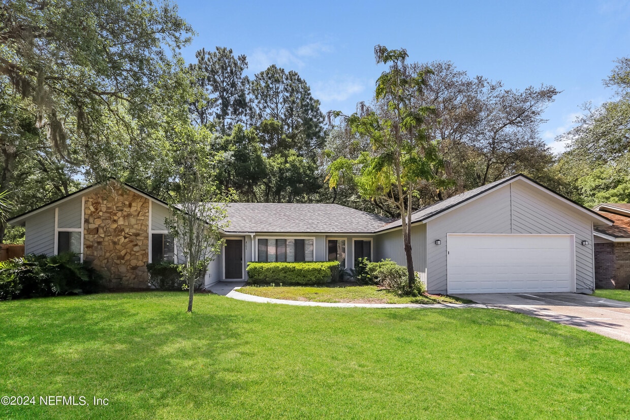 Foto principal - 4506 Whispering Inlet Dr