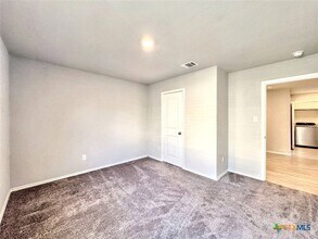 Building Photo - 506 Blue Stem Rd Building Photo - 506 Blue Stem Rd