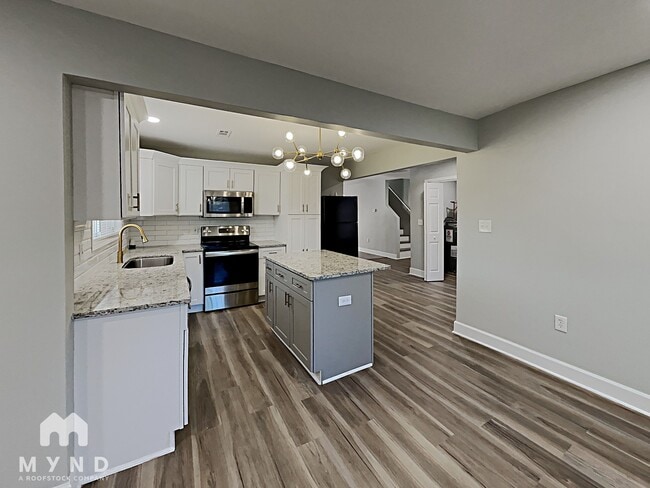 Building Photo - 2407 Ben Hill Rd