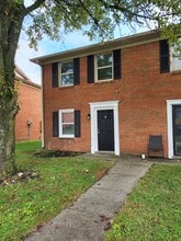 Building Photo - 313 Churchill Dr