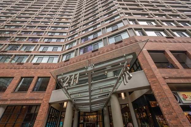 Building Photo - 211 E Ohio St