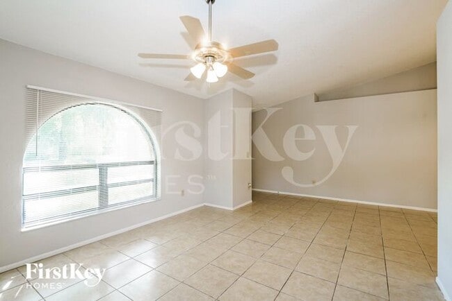 Building Photo - 4733 Westwind Dr