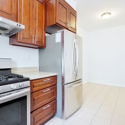 Foto del edificio - 8120 6th Ave
