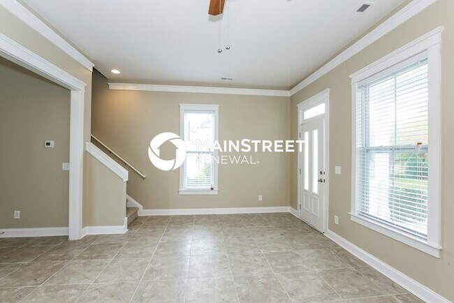 Building Photo - 3 Bedroom Pet-Friendly Home in Huntersville, NC with Main Street Renewal