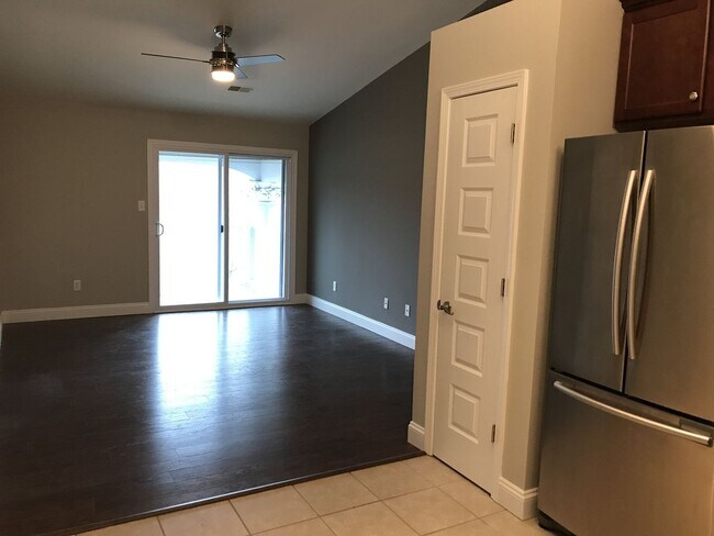 Foto del edificio - 1218 Creve Coeur Crossing Ln