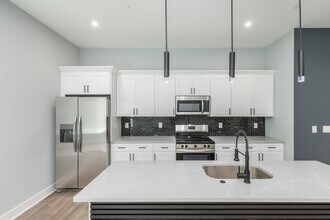 Building Photo - 631 N Preston St