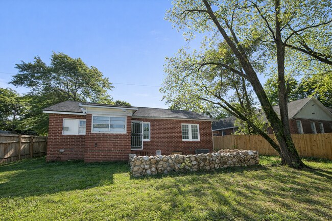 Foto del edificio - 3709 Flamingo Dr