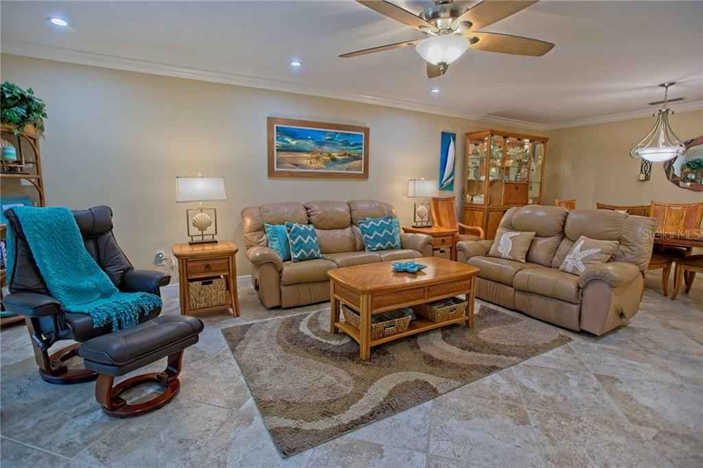 open floor plan - 1743 Southwood St