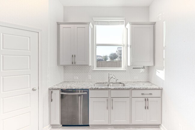 Foto del edificio - 2212 Dillon Pond Ln