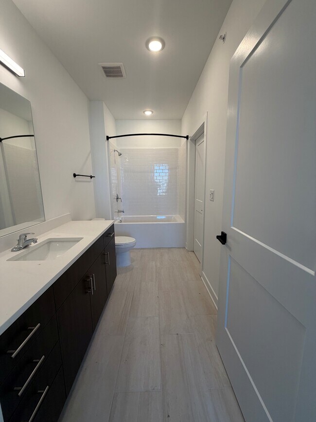 Foto del edificio - Metro 1