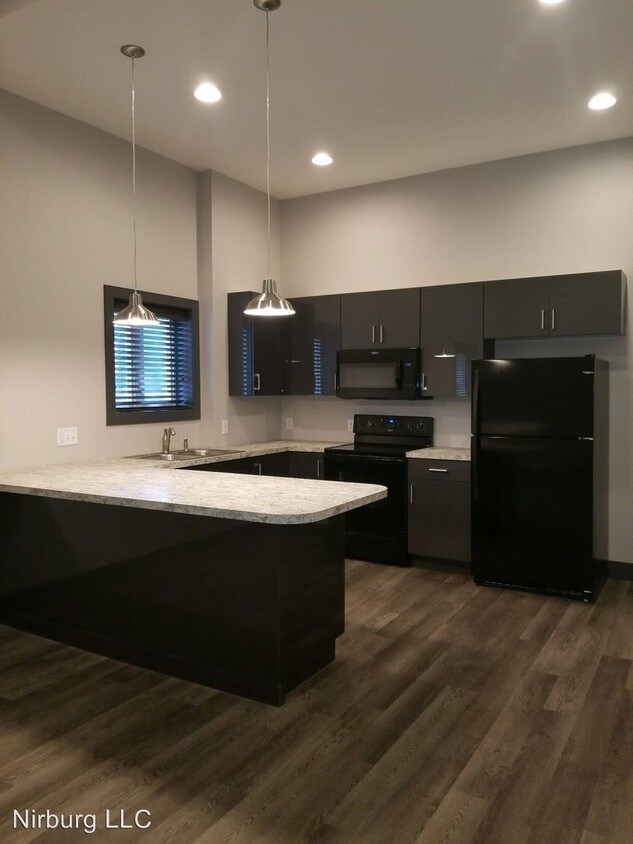 Foto principal - 316 E Willow St