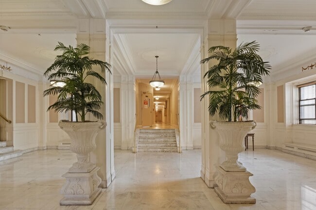 Building Photo - 2600 John F. Kennedy Blvd