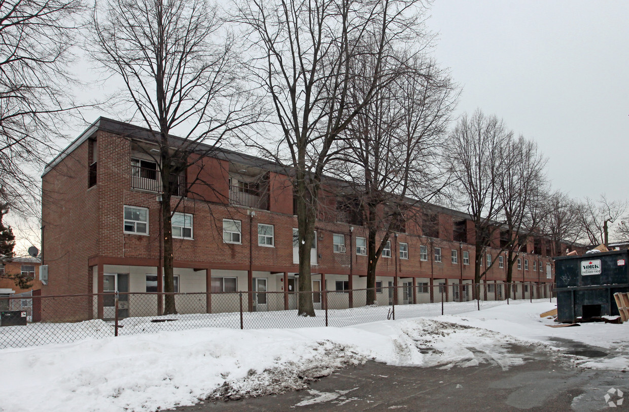 Primary Photo - 43-95 Firvalley Crt