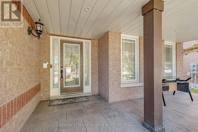 Building Photo - 897 Bancroft Dr