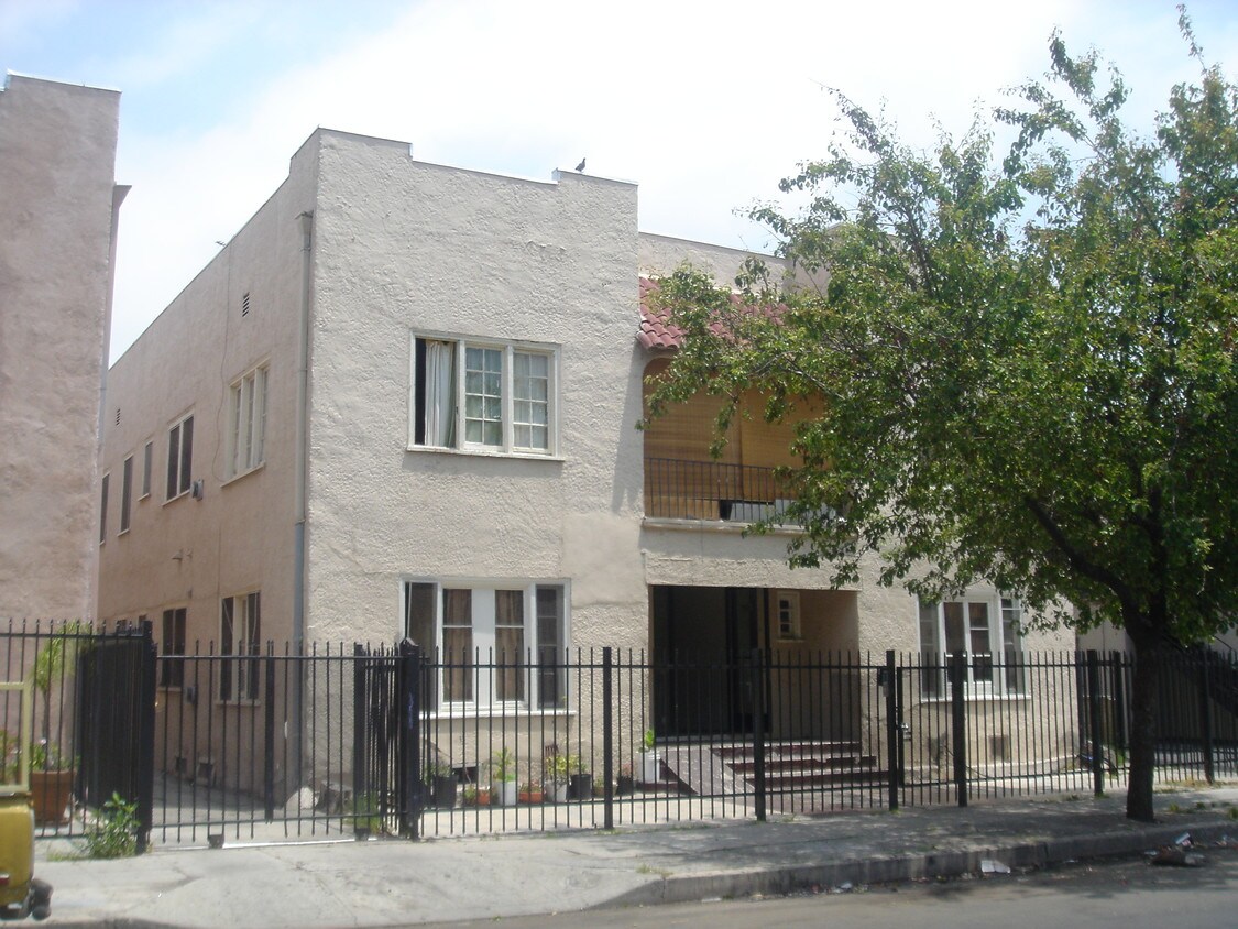 Foto del edificio - 1218 Gordon St