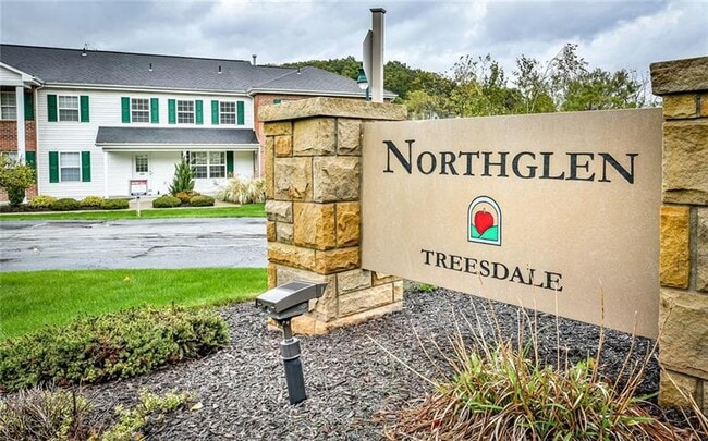 Building Photo - 102 Northglen Ct